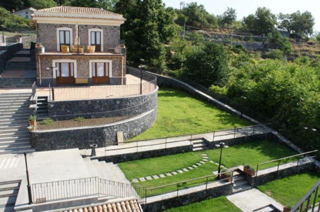 Antico Borgo Petralia Casa de hóspedes Zafferana Etnea Exterior foto